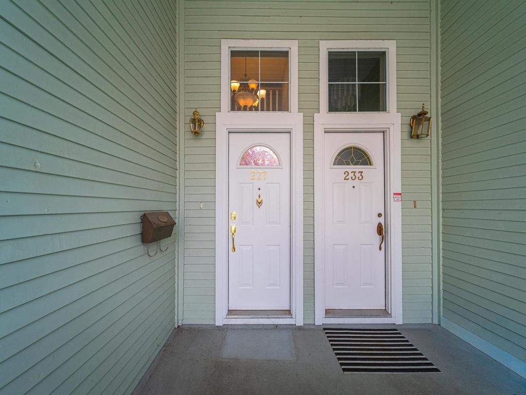 Listing Image for R3113815