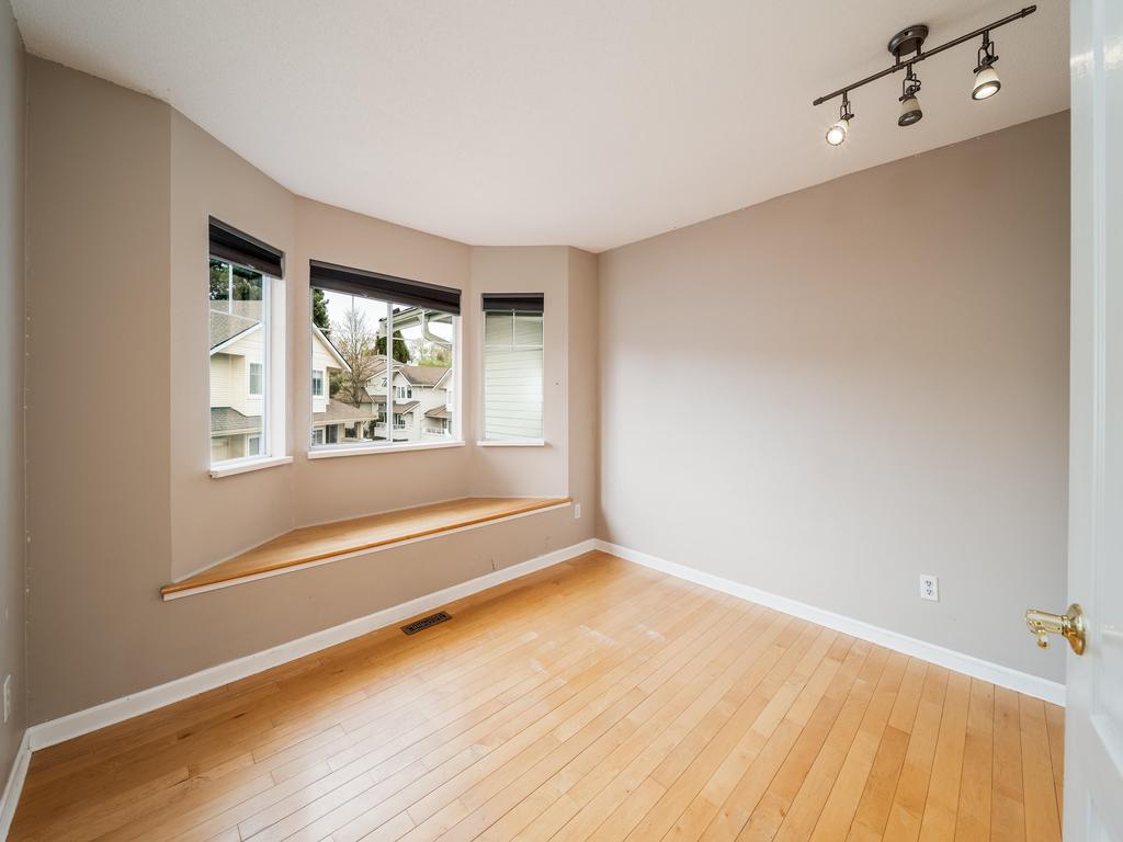 Listing Image for R3113815