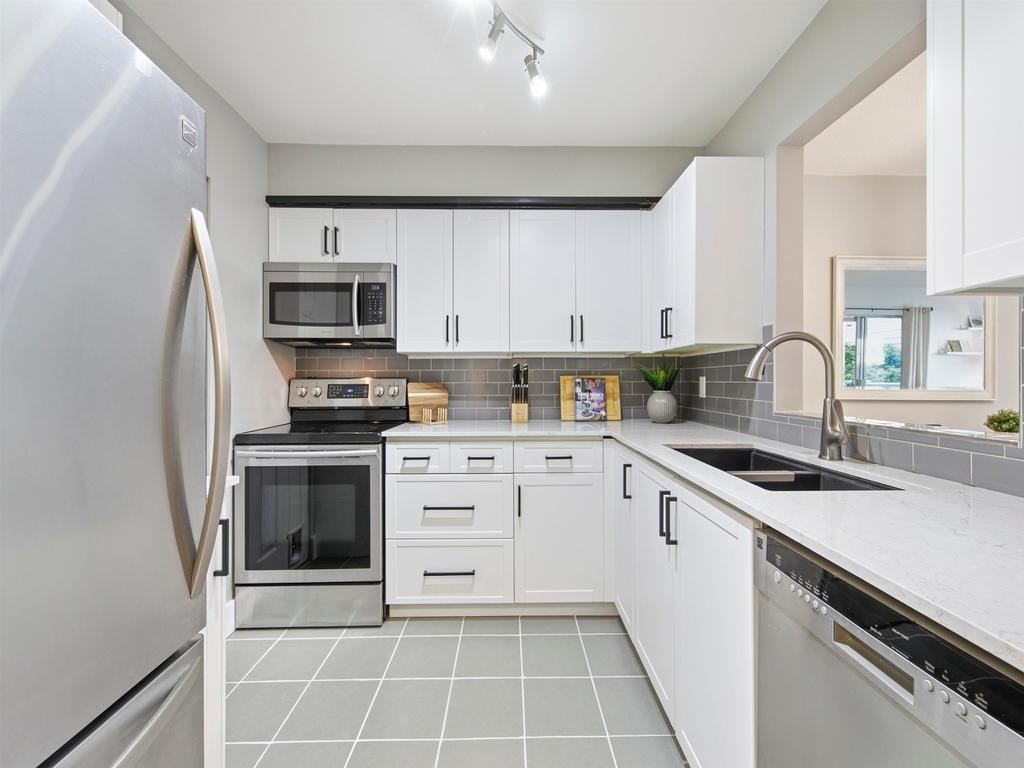 Listing Image for R3113993