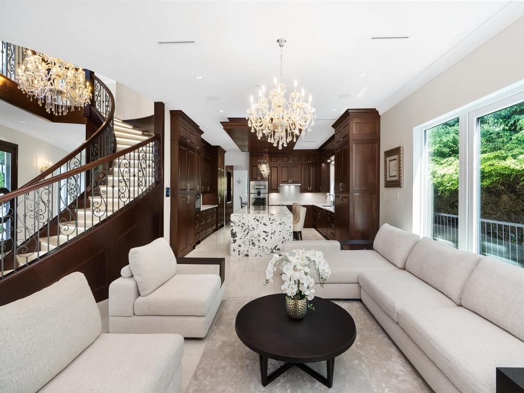 Listing Image for R3114096