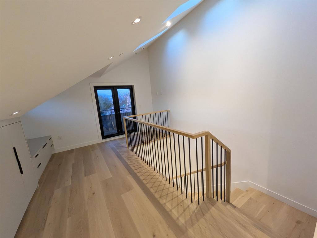 Listing Image for R3116018
