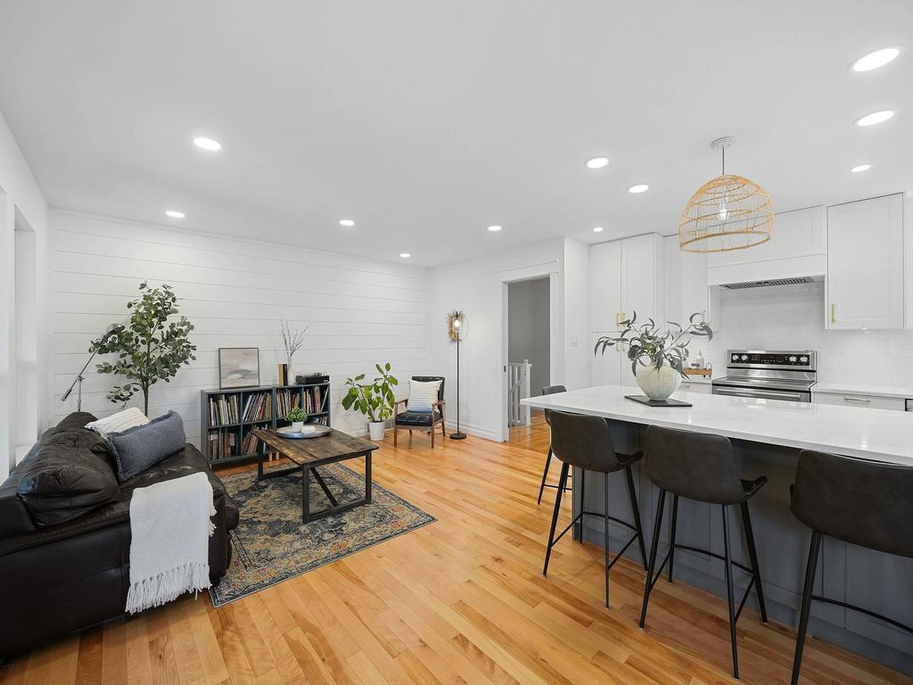 Listing Image for R3121011