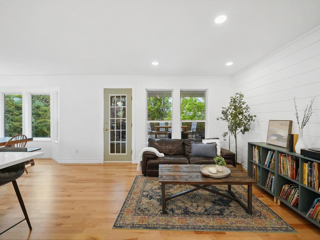 Listing Image for R3121011