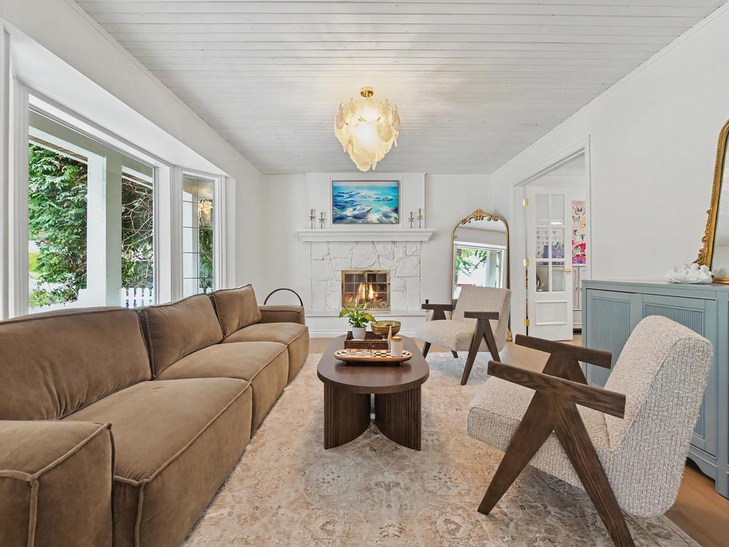 Listing Image for R3125025