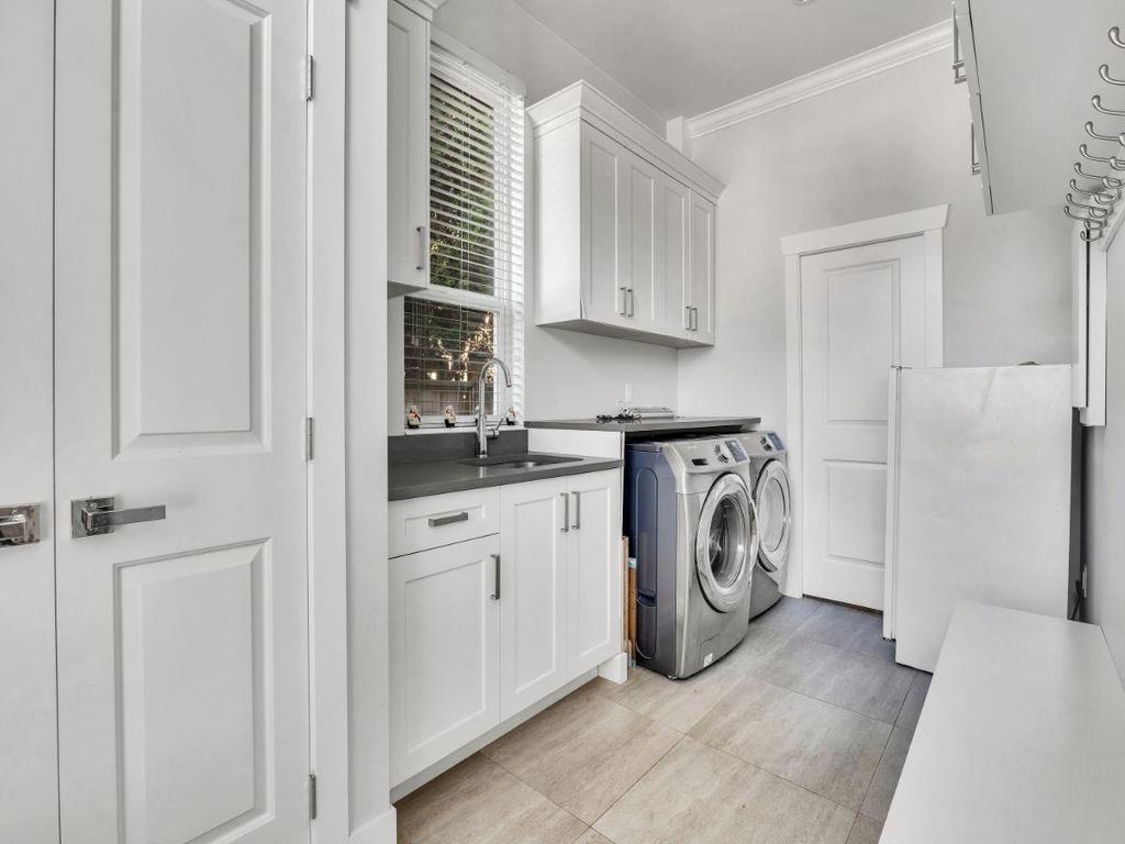 Listing Image for R3125039