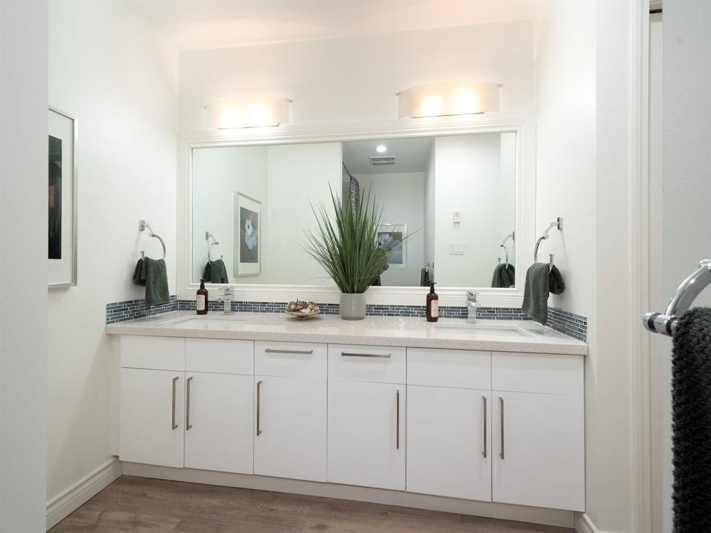 Listing Image for R3126030