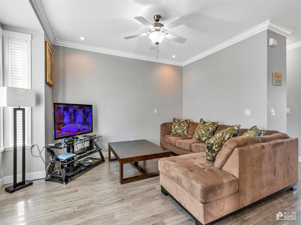 Listing Image for R3126576