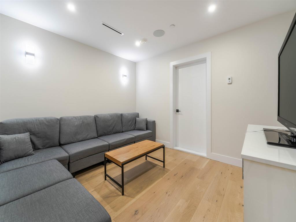 Listing Image for R3129000