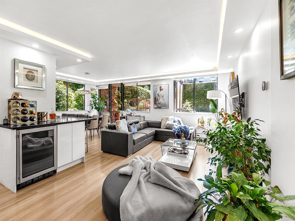 Listing Image for R3130078