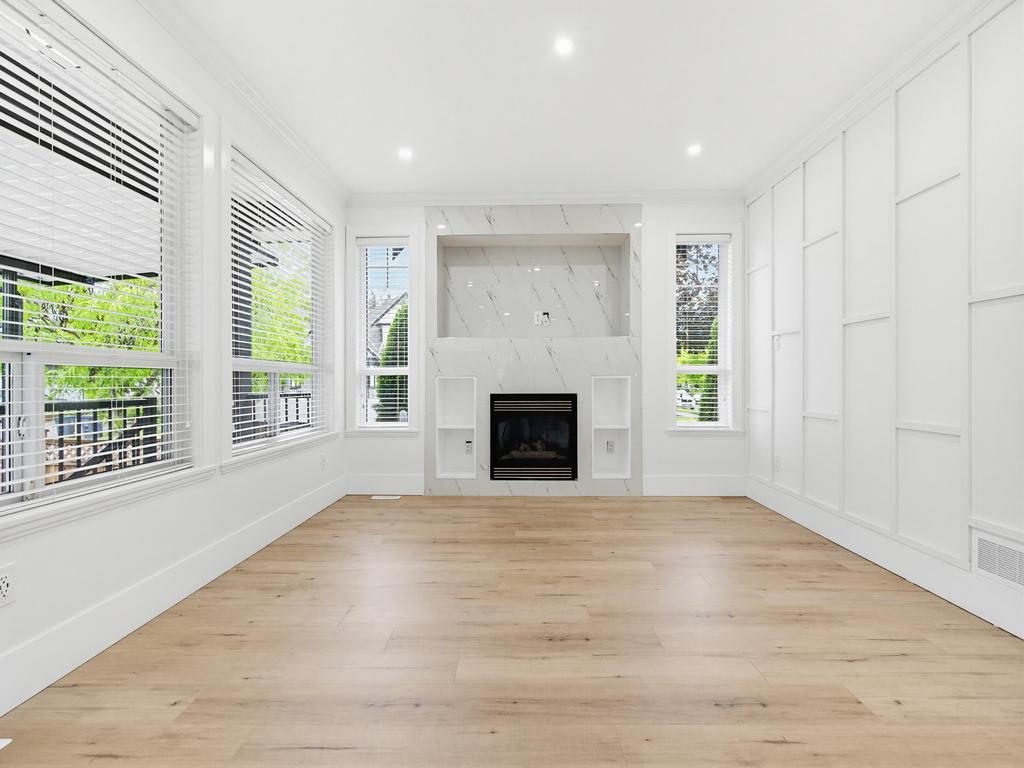 Listing Image for R3130090