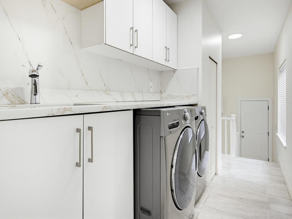 Listing Image for R3130090