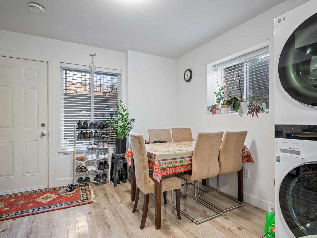 Listing Image for R3130090