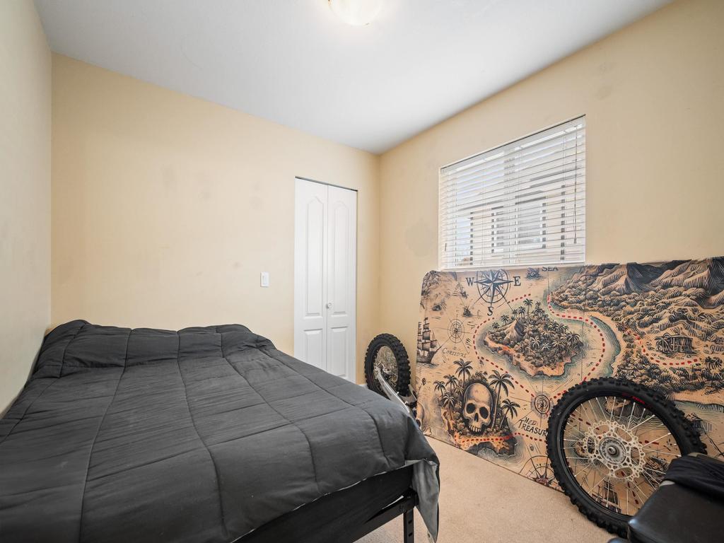 Listing Image for R3130090