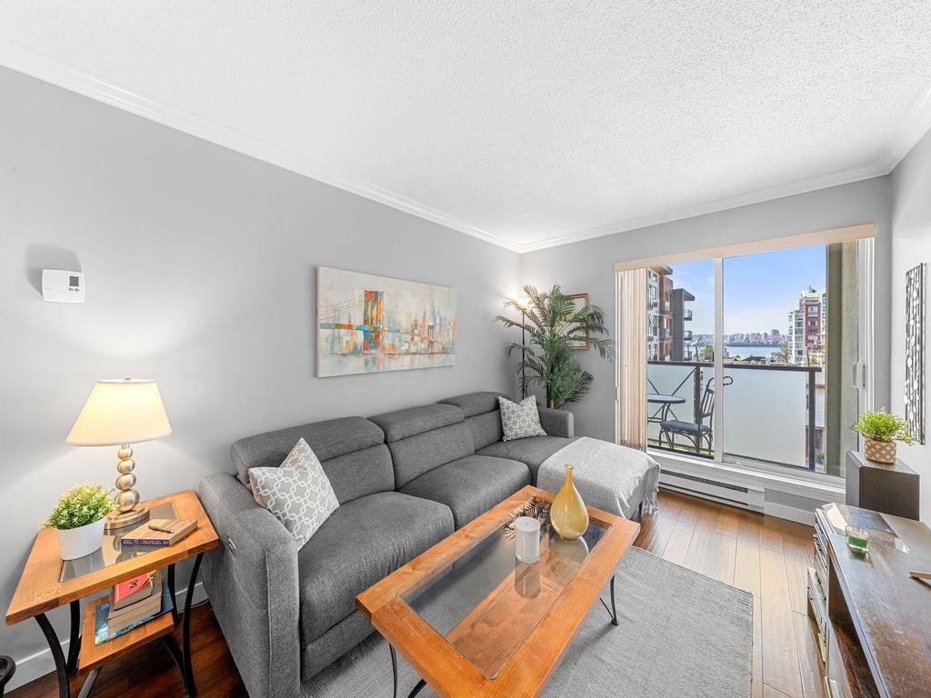 Listing Image for R3130102