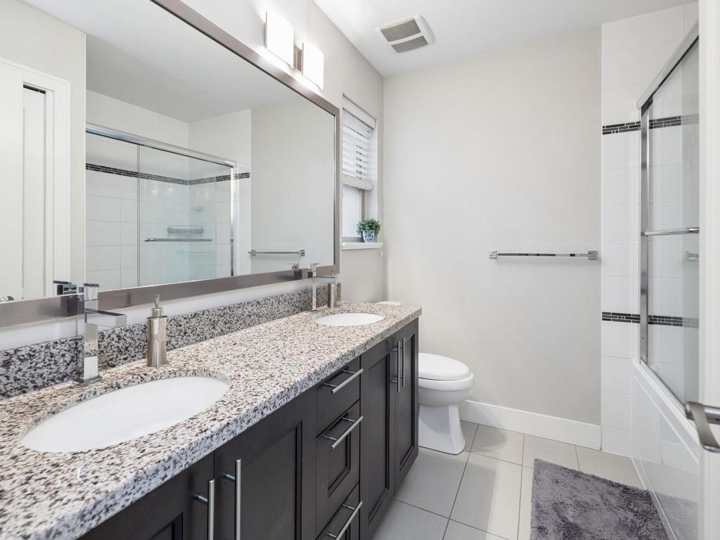 Listing Image for R3130210