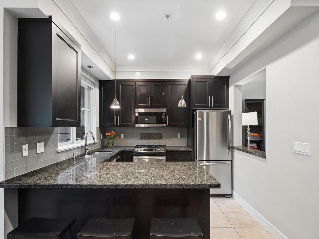Listing Image for R3130210