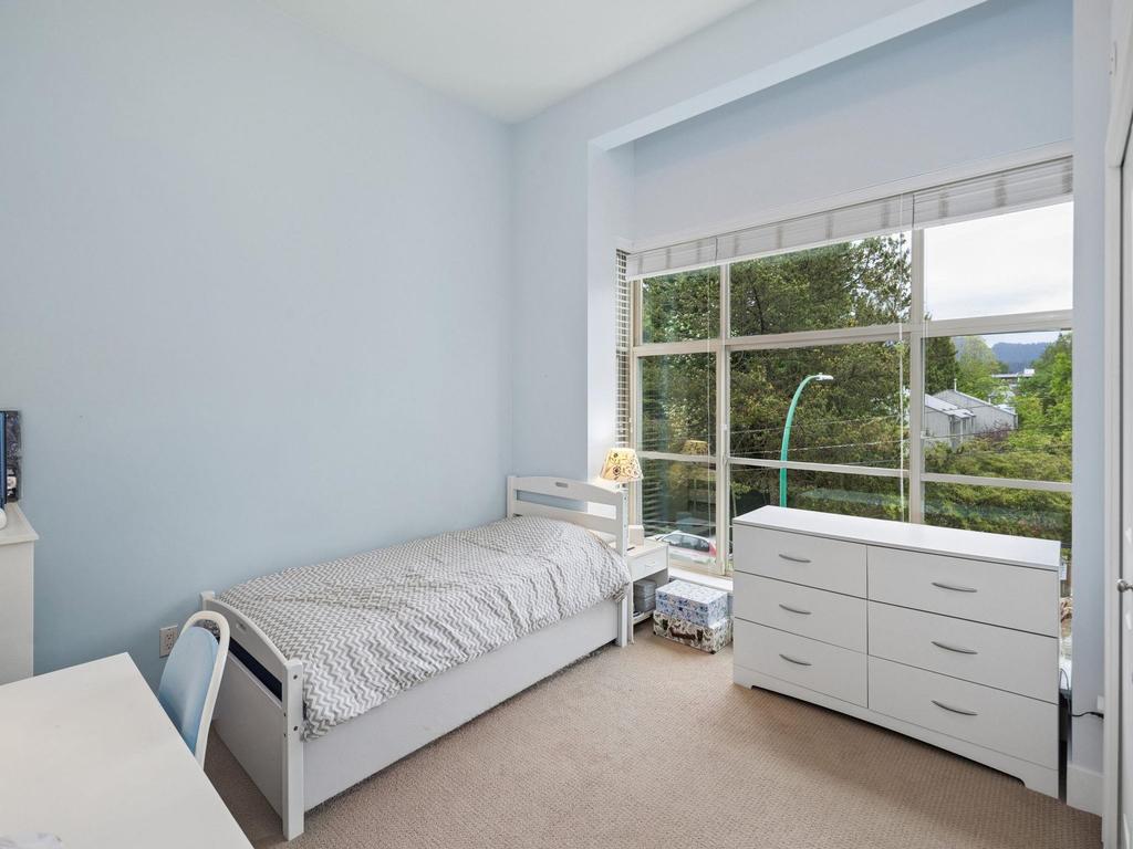 Listing Image for R3130210