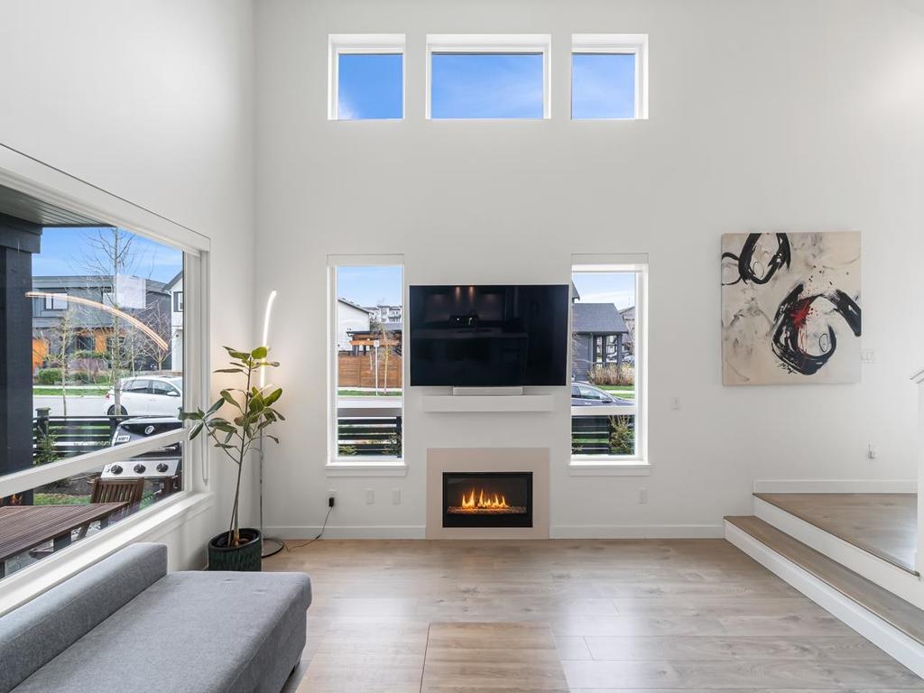 Listing Image for R3130216