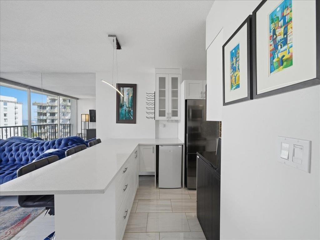Listing Image for R3130236