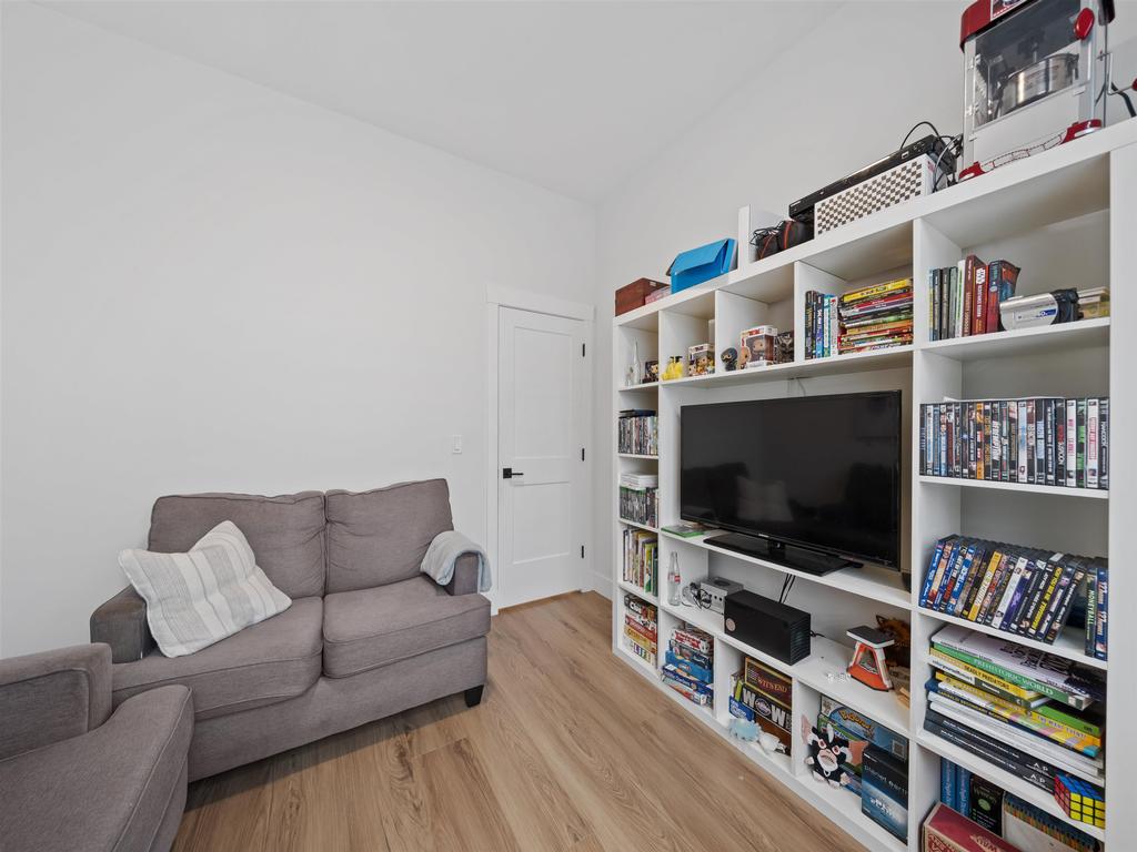 Listing Image for R3130301
