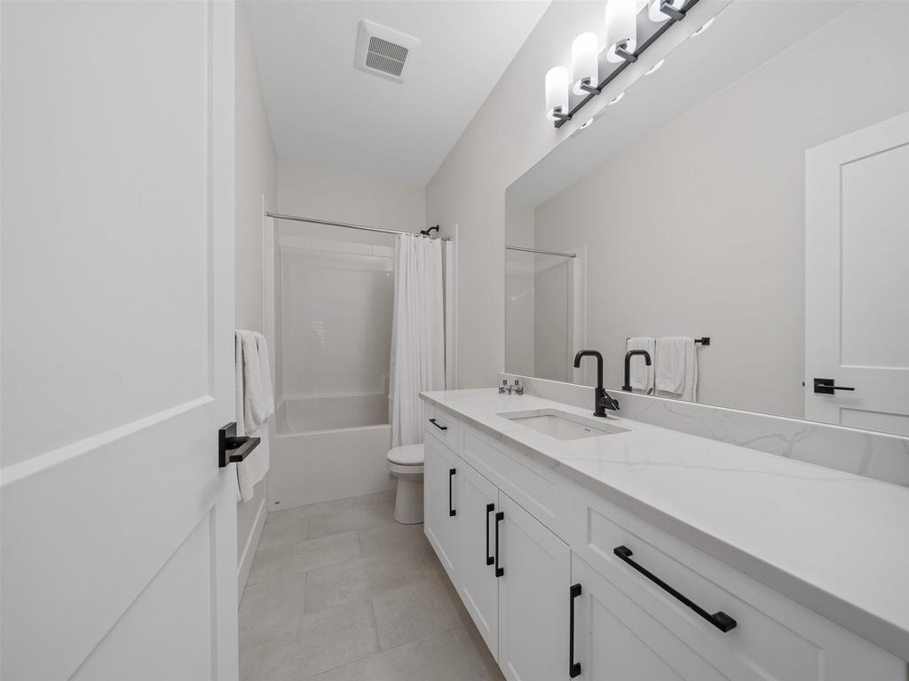 Listing Image for R3130301