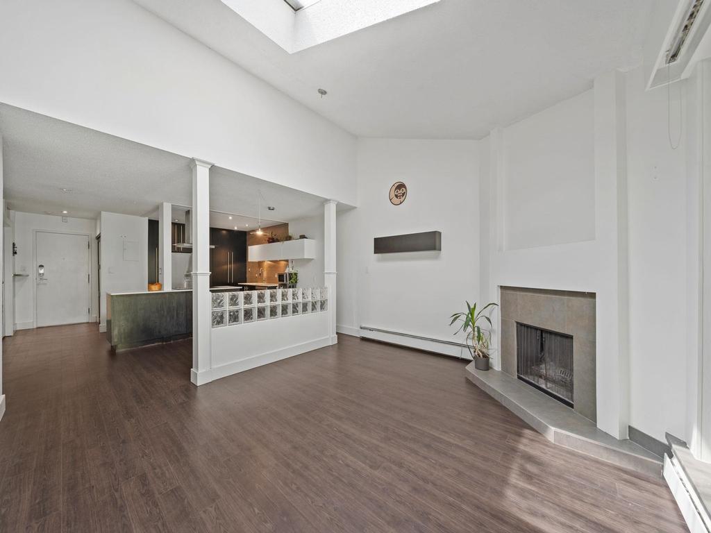 Listing Image for R3130305