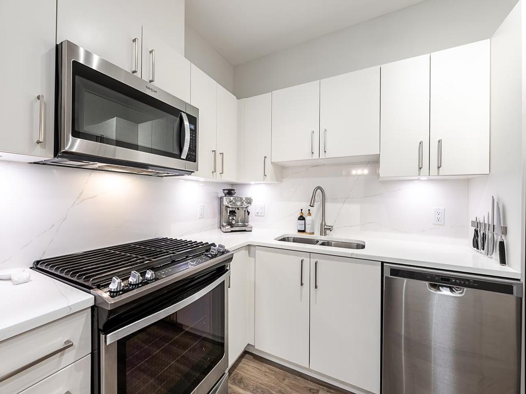 Listing Image for R3130400