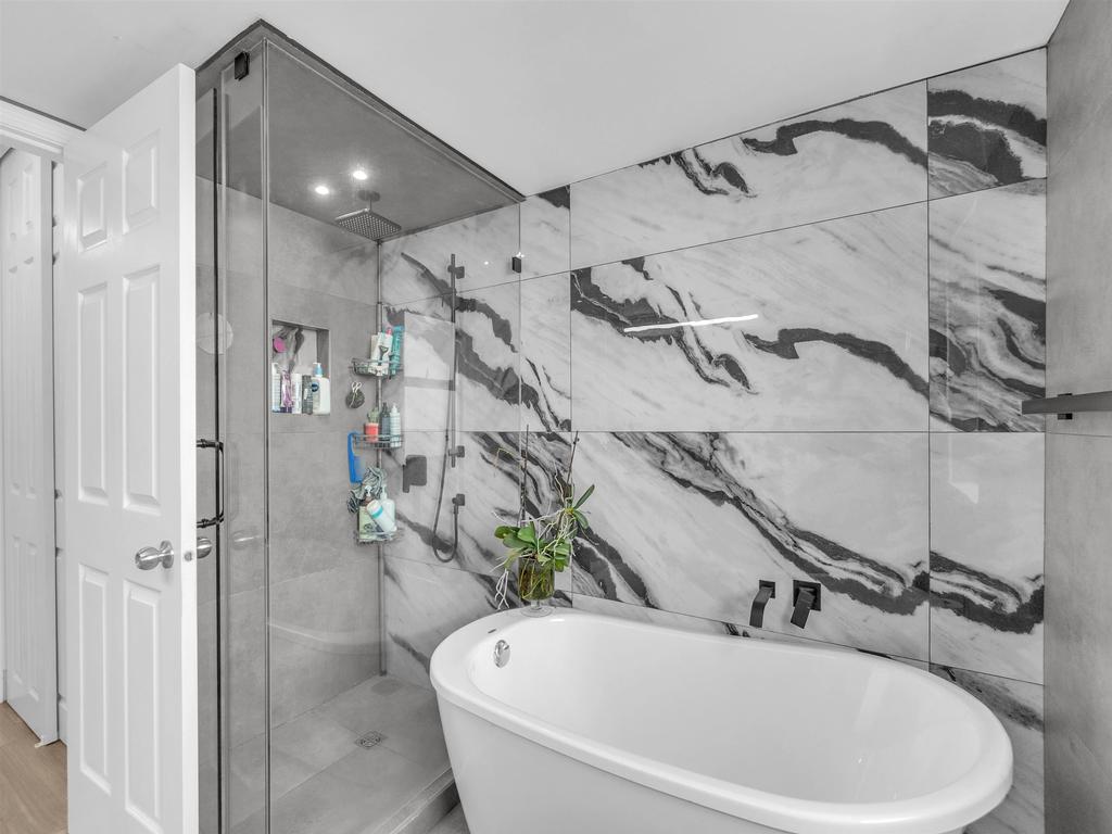 Listing Image for R3130408