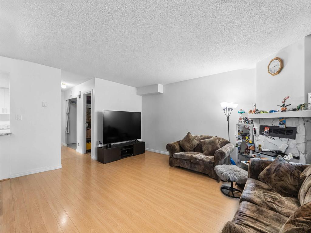 Listing Image for R3130428
