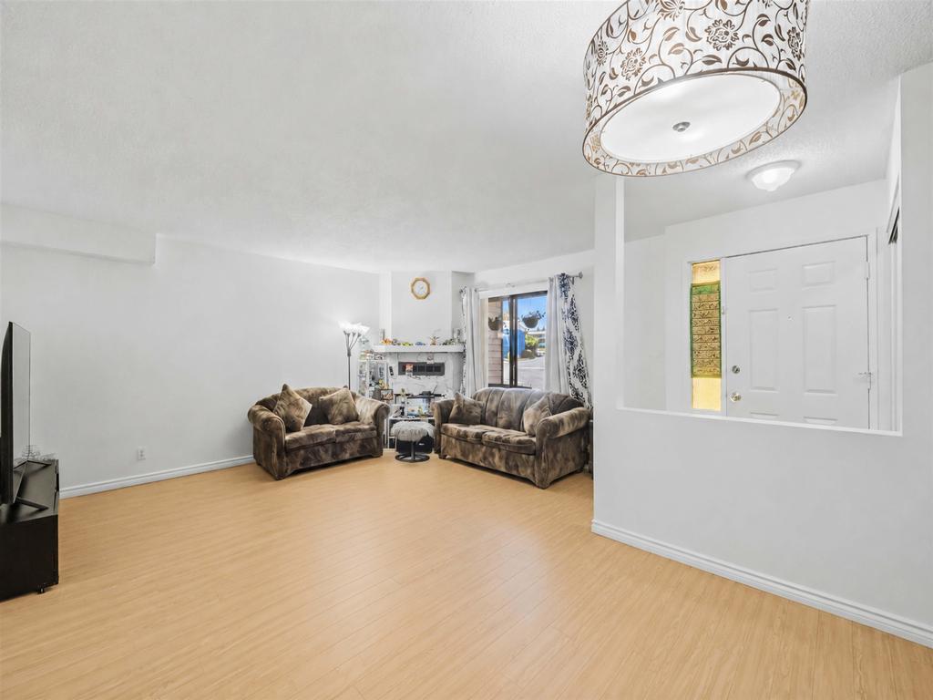 Listing Image for R3130428