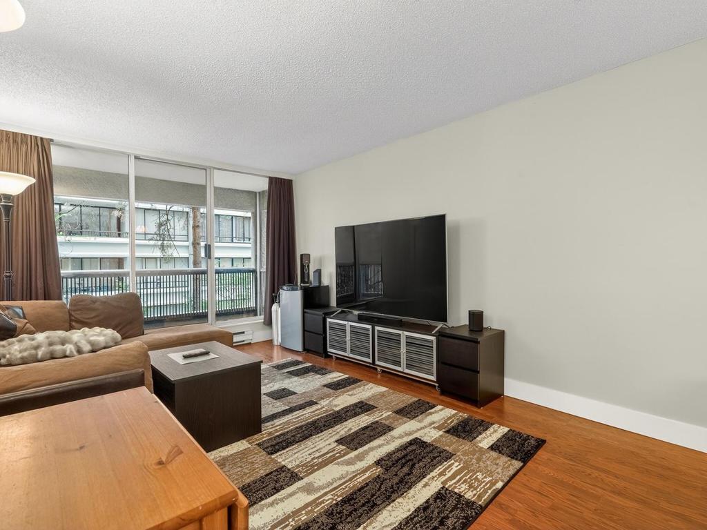 Listing Image for R3130533