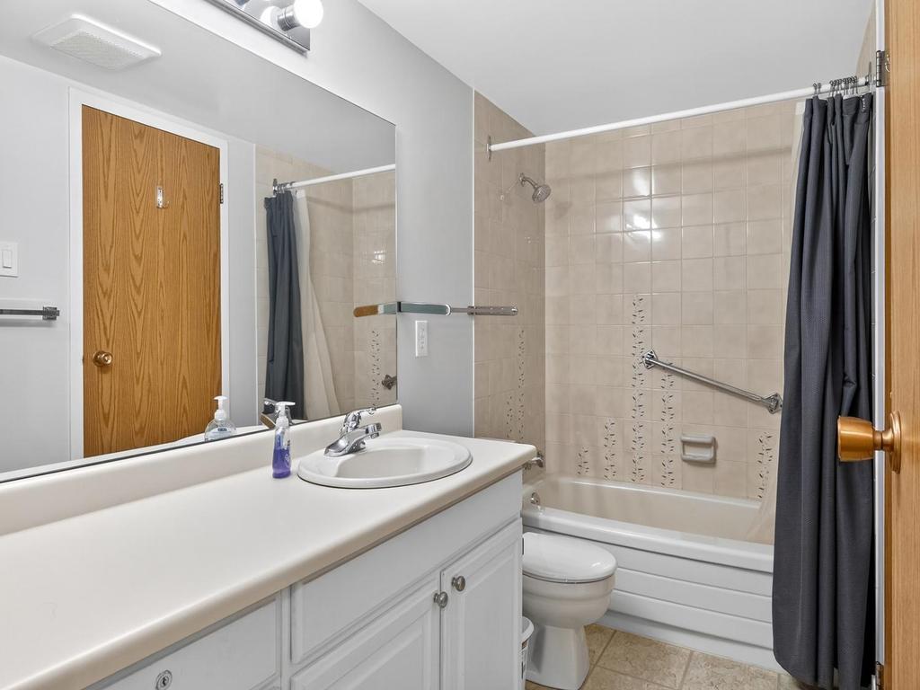 Listing Image for R3130533
