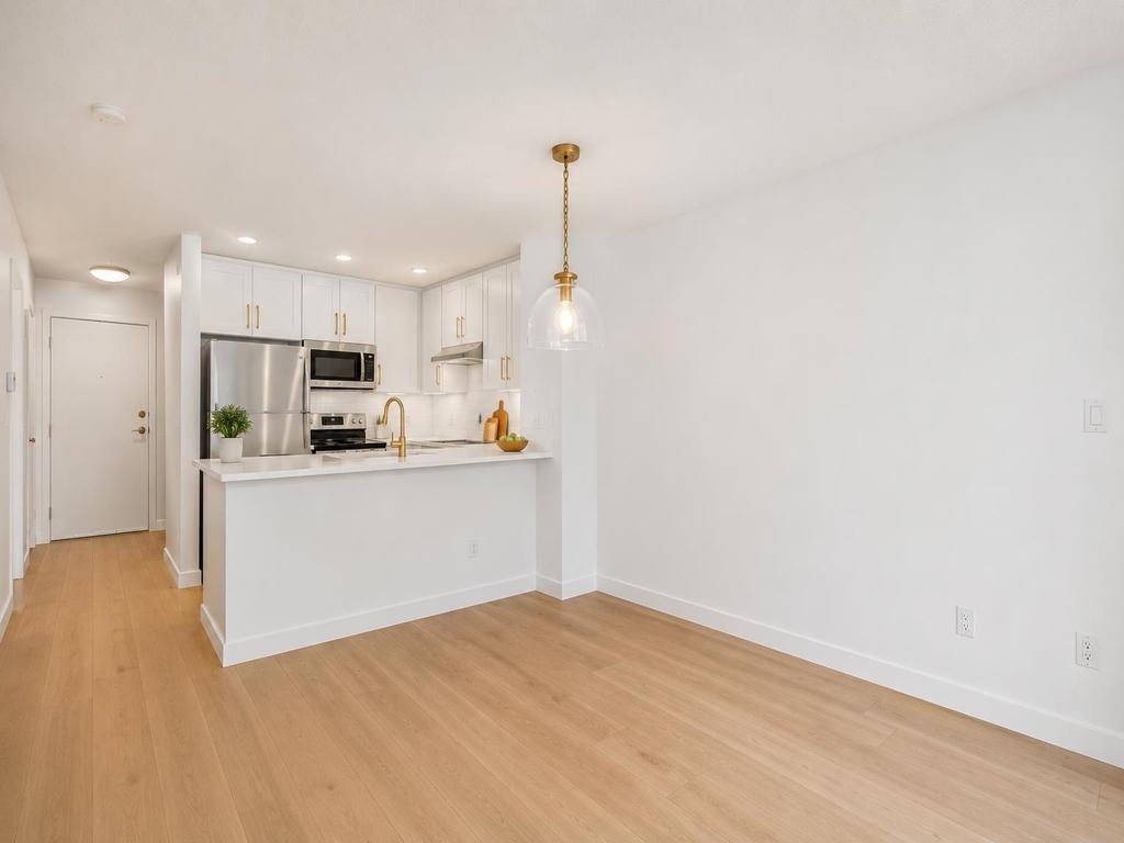 Listing Image for R3130641