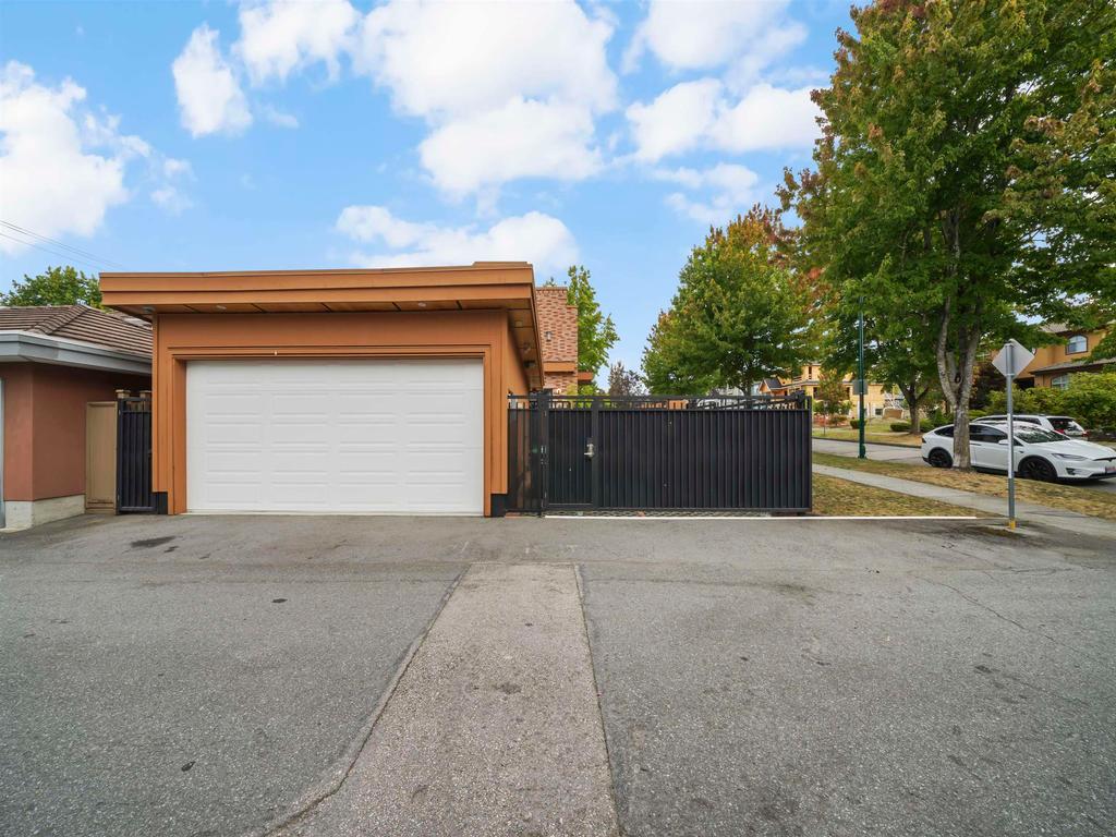 Listing Image for R3130799