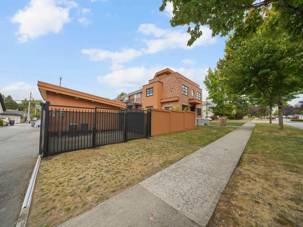 Listing Image for R3130799