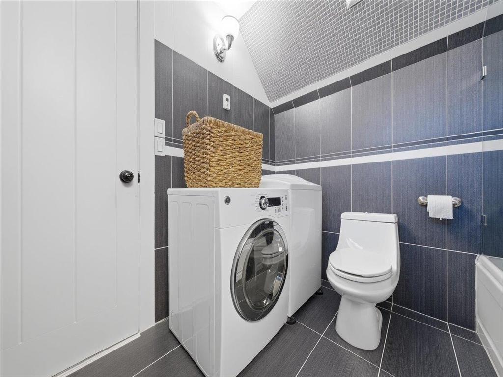 Listing Image for R3130799