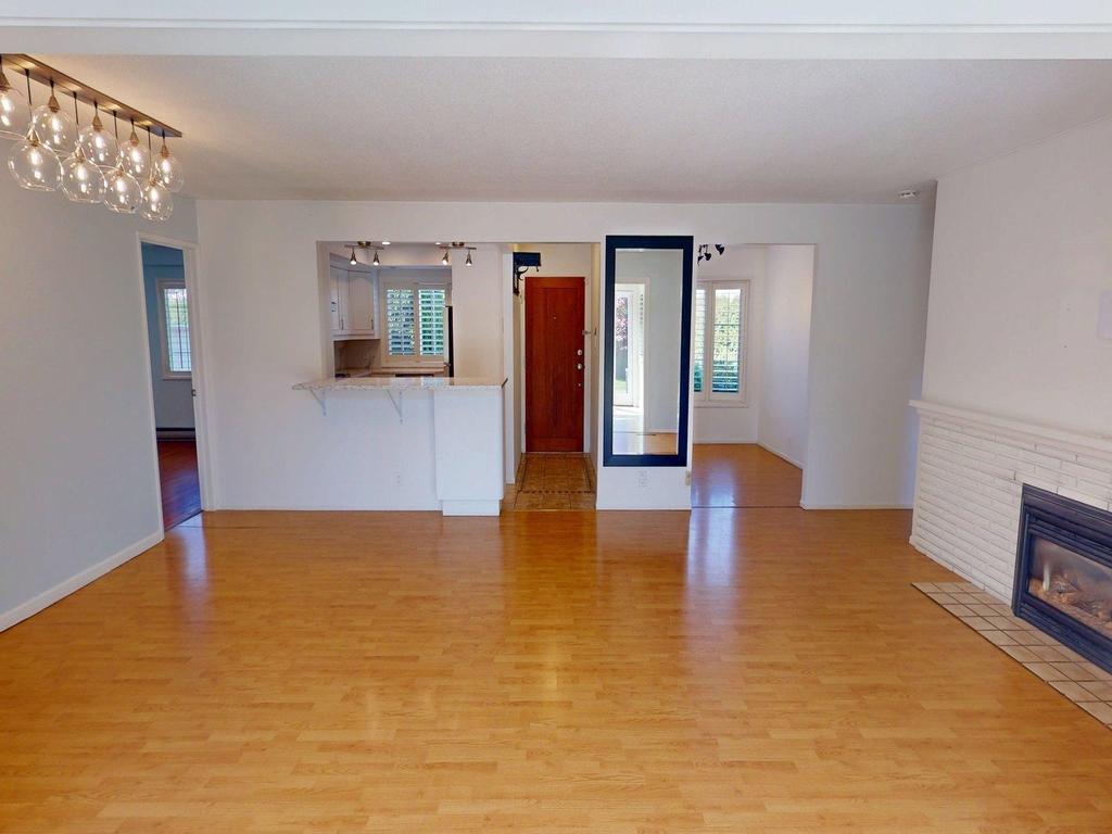 Listing Image for R3130800