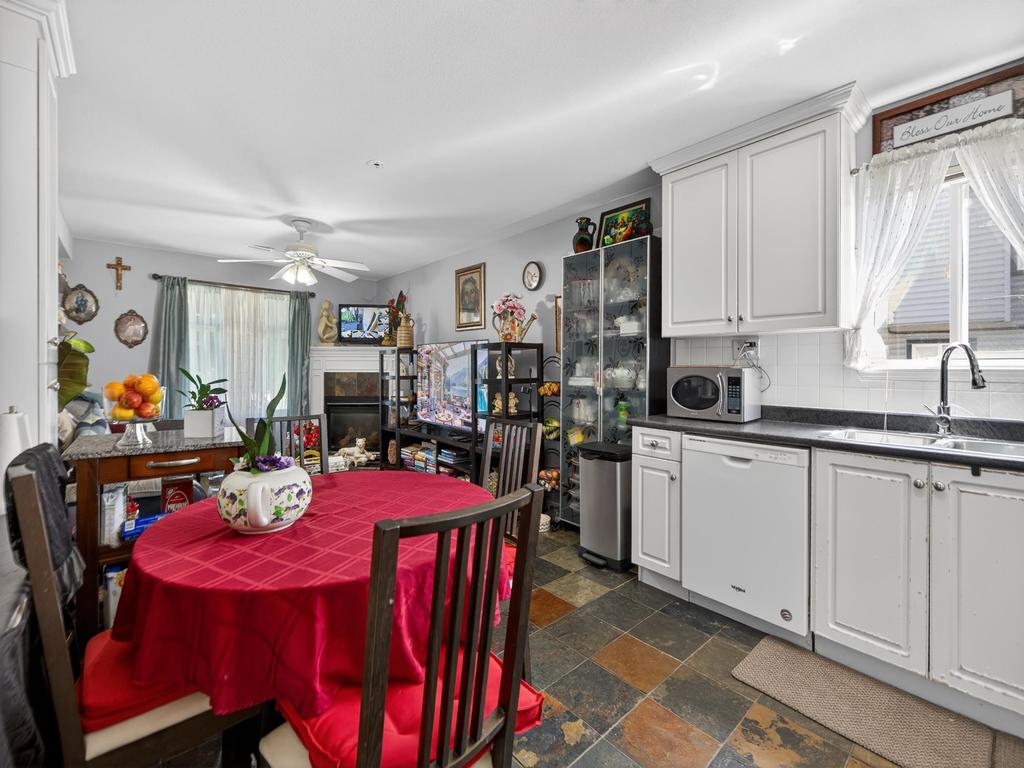 Listing Image for R3130836