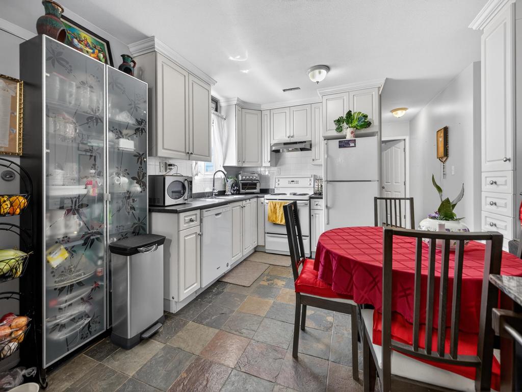 Listing Image for R3130836