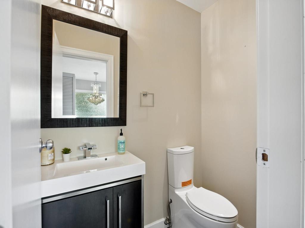 Listing Image for R3130838
