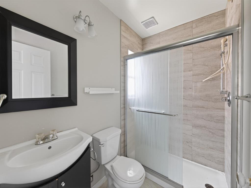 Listing Image for R3130977