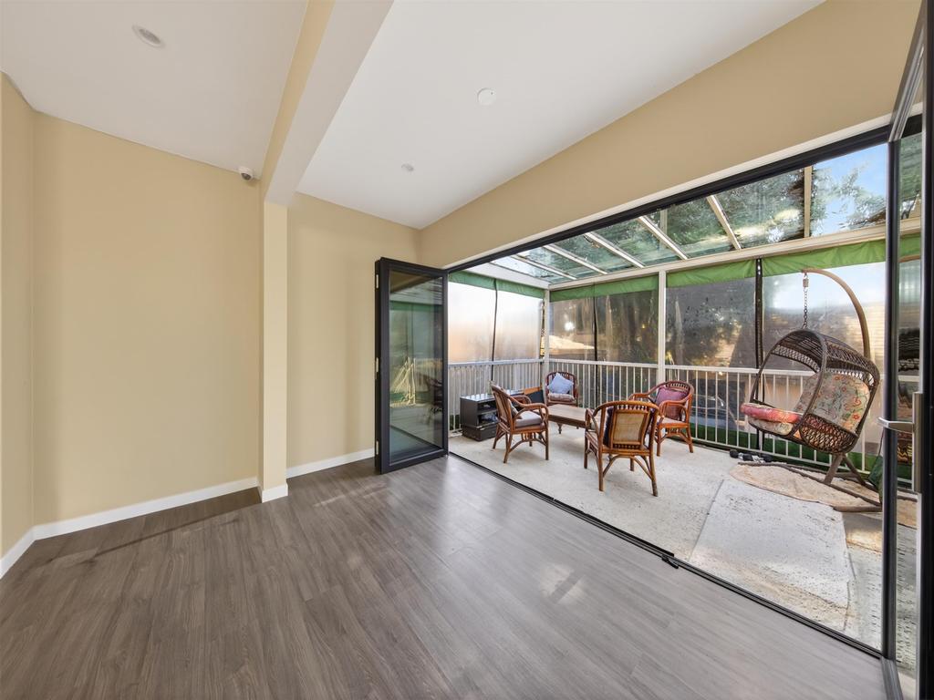 Listing Image for R3130977