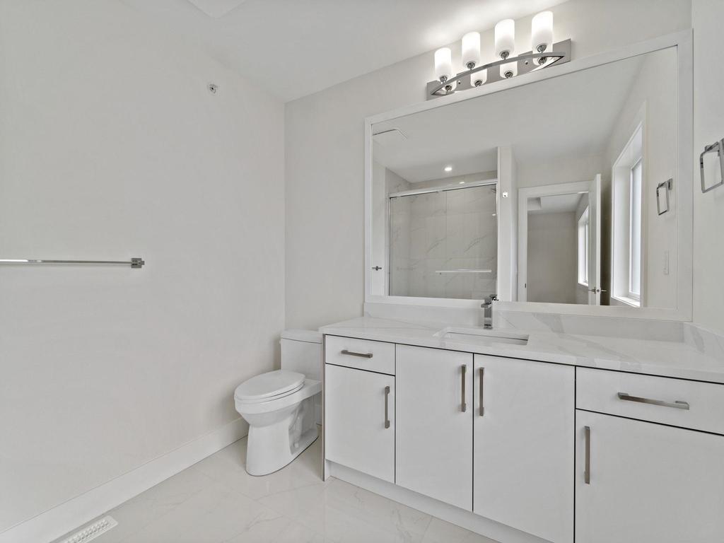 Listing Image for R3131840