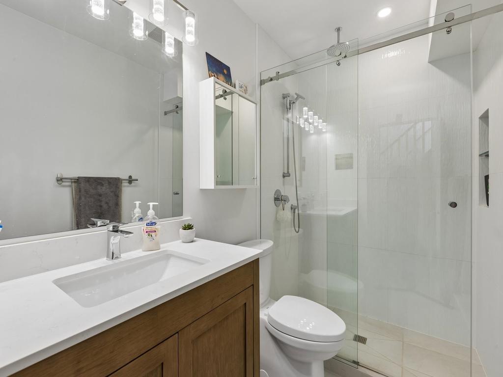 Listing Image for R3135083