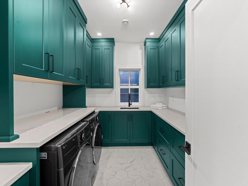 Listing Image for R3135675