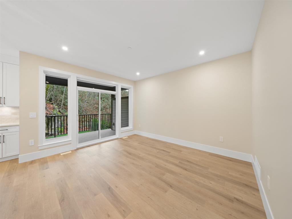 Listing Image for R3136077