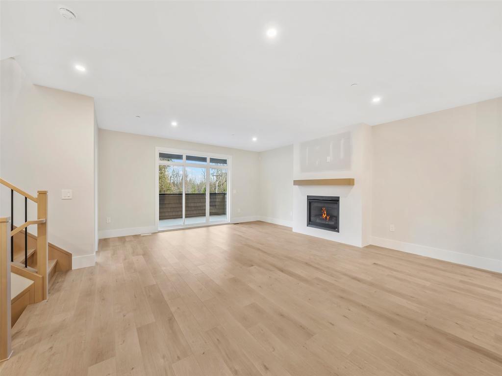 Listing Image for R3136077