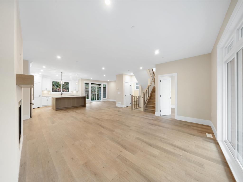 Listing Image for R3136077