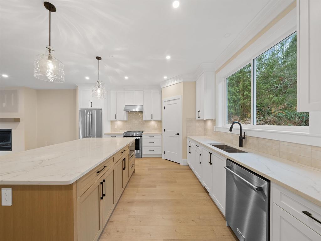 Listing Image for R3136077