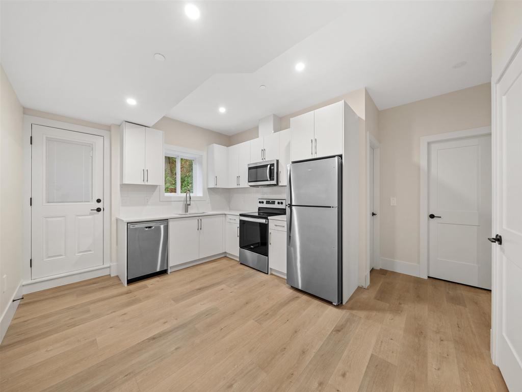 Listing Image for R3136077